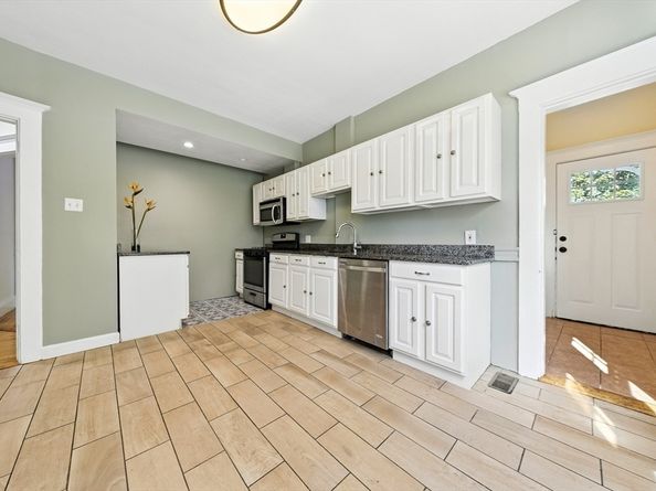 48 Harvard St 1, Newton MA 02460
