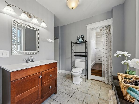 48 Harvard St 1, Newton MA 02460