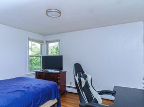 93 Longmeadow Ave, Worcester MA 01606
