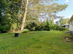 93 Longmeadow Ave, Worcester MA 01606