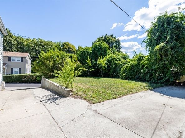 83-85 Mount Hope St, Dedham MA 02026
