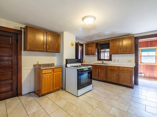 83-85 Mount Hope St, Dedham MA 02026