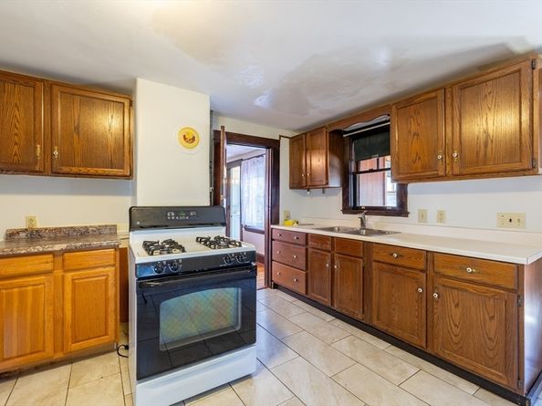 83-85 Mount Hope St, Dedham MA 02026