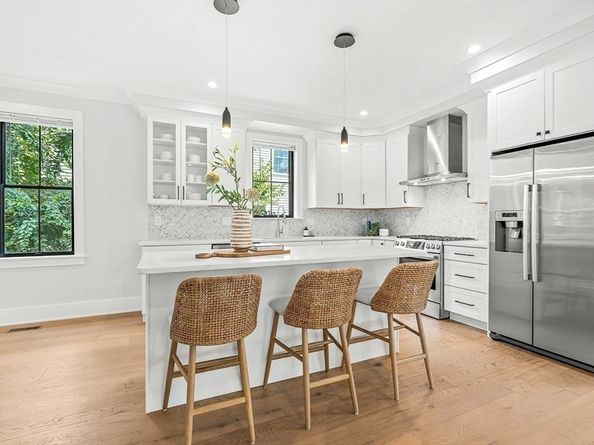 65 Summer St 1, Natick MA 01760