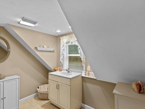 45 West St, Middleboro MA 02346