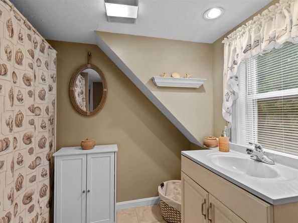 45 West St, Middleboro MA 02346