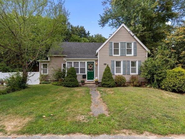 45 West St, Middleboro MA 02346