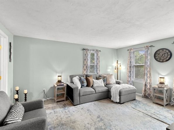 45 West St, Middleboro MA 02346