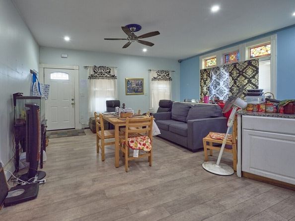 34 Garnet St, Fitchburg MA 01420
