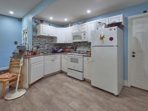 34 Garnet St, Fitchburg MA 01420