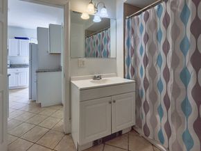 34 Garnet St, Fitchburg MA 01420