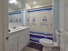 34 Garnet St, Fitchburg MA 01420