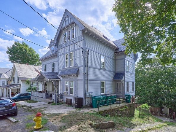 34 Garnet St, Fitchburg MA 01420