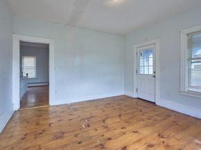 34 Garnet St, Fitchburg MA 01420
