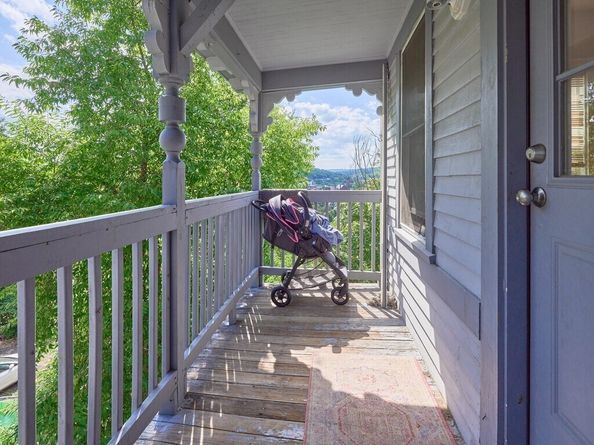 34 Garnet St, Fitchburg MA 01420