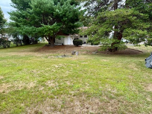 106 Baldwin Ave, Framingham MA 01701