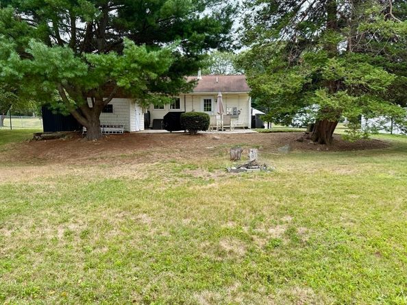 106 Baldwin Ave, Framingham MA 01701