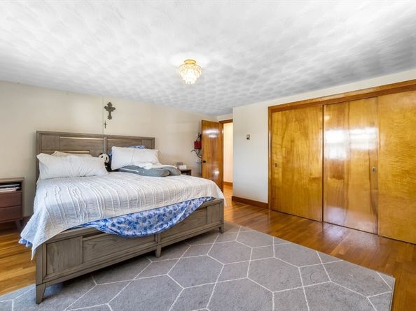 26 Spencer Ave, Saugus MA 01906