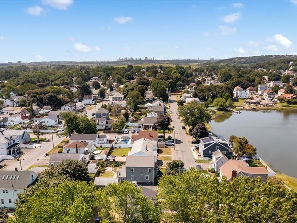 26 Spencer Ave, Saugus MA 01906
