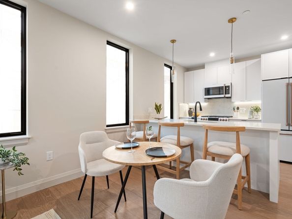 100 Lincoln Street 304, Boston MA 02135