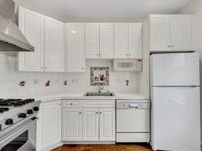 141 Beaconsfield Rd 6, Brookline MA 02445