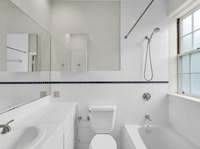141 Beaconsfield Rd 6, Brookline MA 02445