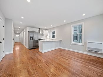 52 Bellevue St