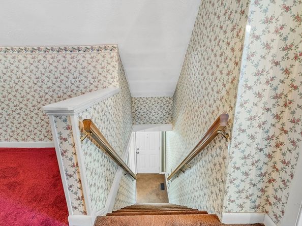 50 Hartford Ave E, Mendon MA 01756