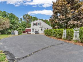 50 Hartford Ave E, Mendon MA 01756
