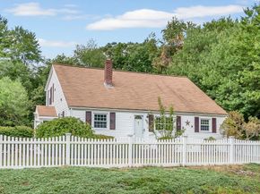 50 Hartford Ave E, Mendon MA 01756