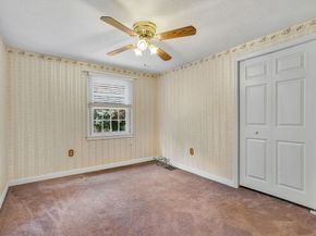 50 Hartford Ave E, Mendon MA 01756