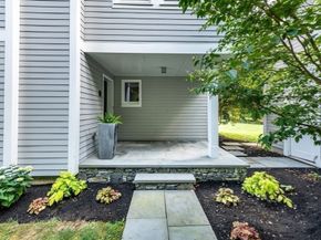 49 Powisset St, Dover MA 02030