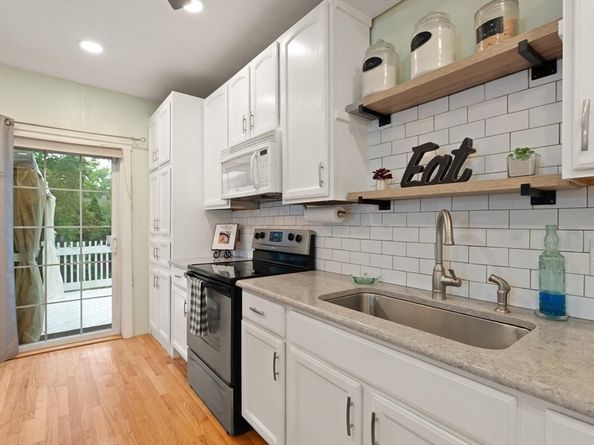 52 Burkeside Ave, Brockton MA 02301