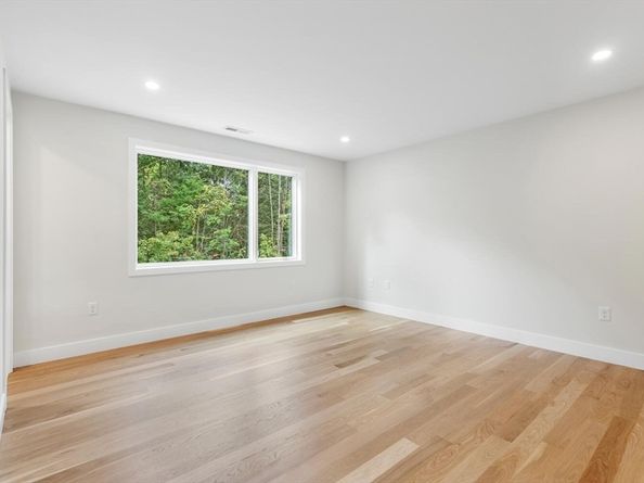 6 Linc Cole Lane, Lexington MA 02421