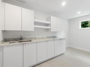 6 Linc Cole Lane, Lexington MA 02421
