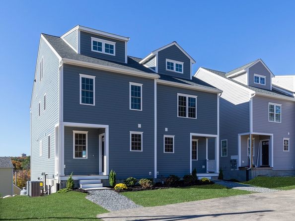 7 Hill St 11, Norfolk MA 02056
