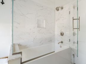 33 Pilgrim St, North Andover MA 01845