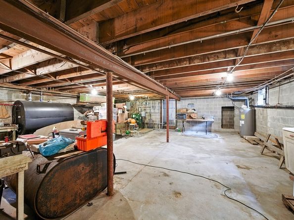 7 Millbury Blvd, Oxford MA 01540