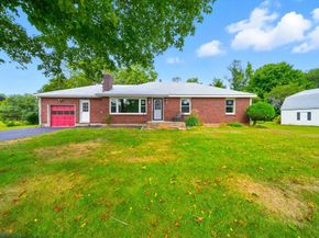 7 Millbury Blvd, Oxford MA 01540