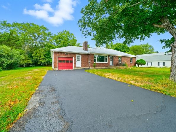 7 Millbury Blvd, Oxford MA 01540