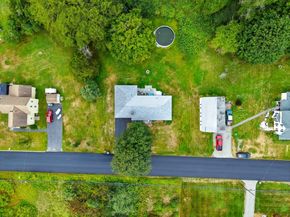 7 Millbury Blvd, Oxford MA 01540