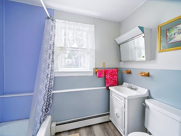 7 Millbury Blvd, Oxford MA 01540