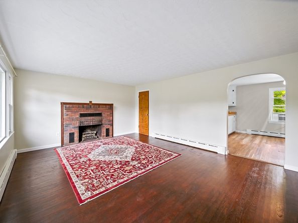 7 Millbury Blvd, Oxford MA 01540