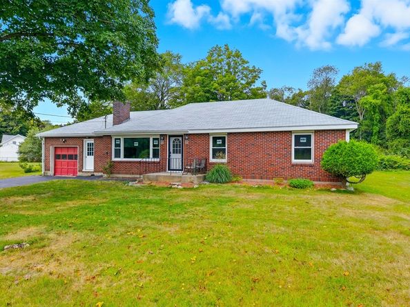 7 Millbury Blvd, Oxford MA 01540