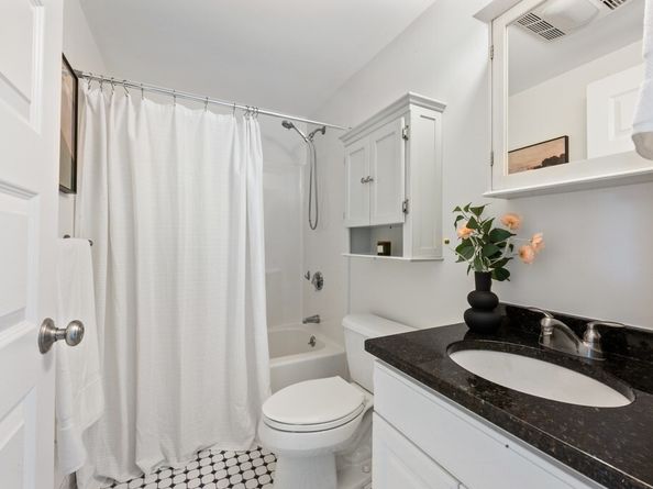 245 Beacon Street 6, Somerville MA 02143