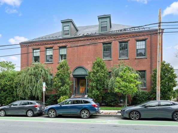 245 Beacon Street 6, Somerville MA 02143