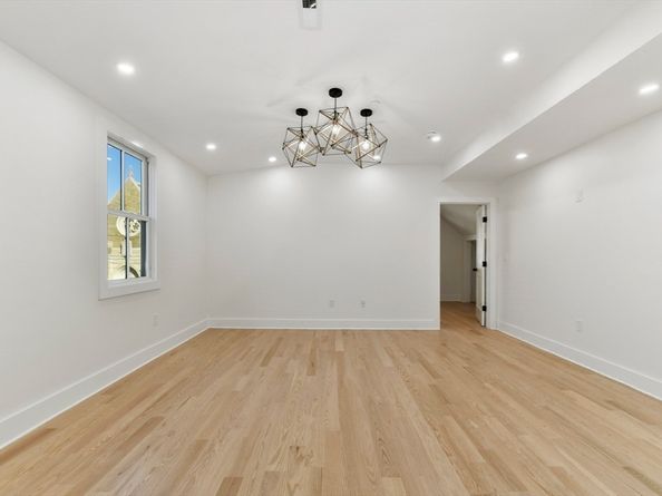 51 Walk Hill 3, Boston MA 02130