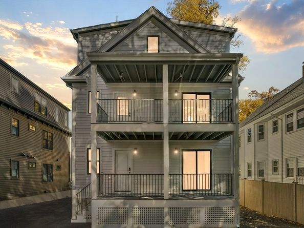 51 Walk Hill 3, Boston MA 02130