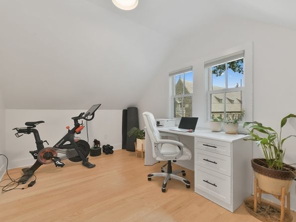 51 Walk Hill 3, Boston MA 02130