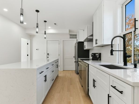 51 Walk Hill 3, Boston MA 02130
